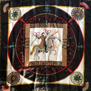 Hermès Scarf
